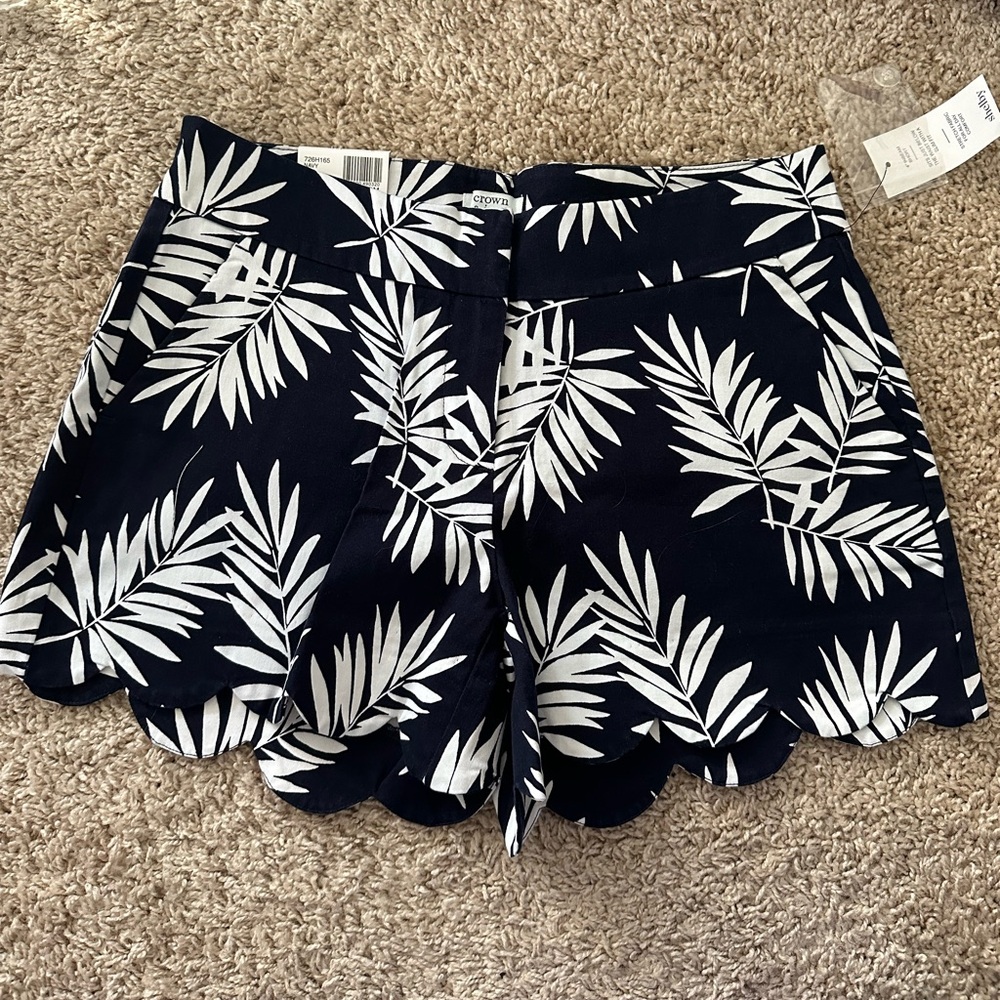 Navy and White Crown & Ivy Shelby Shorts